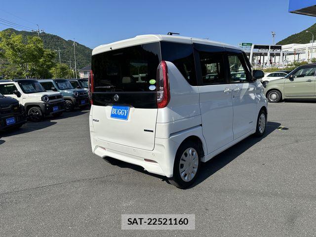 Nissan ROOX 2020-11 6912218-4