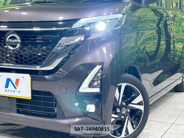 Nissan ROOX 2022-07 6912164-11