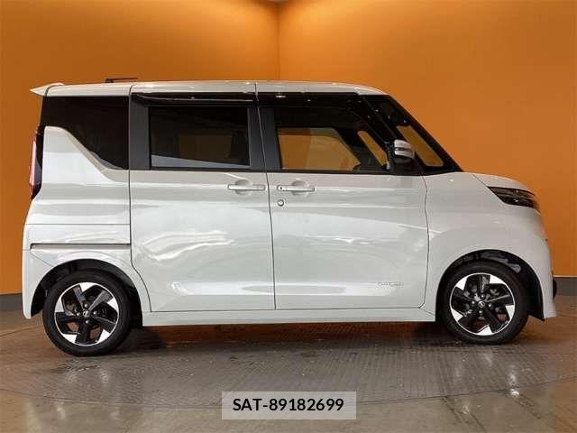 Nissan ROOX 2022-08 6912181-9