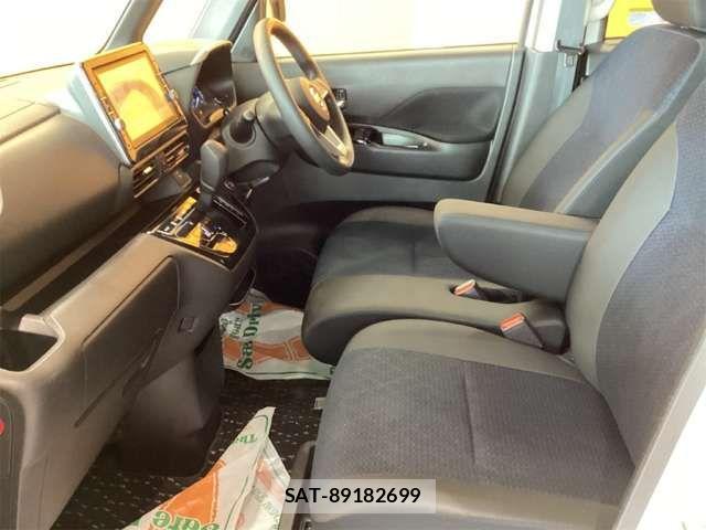 Nissan ROOX 2022-08 6912181-16