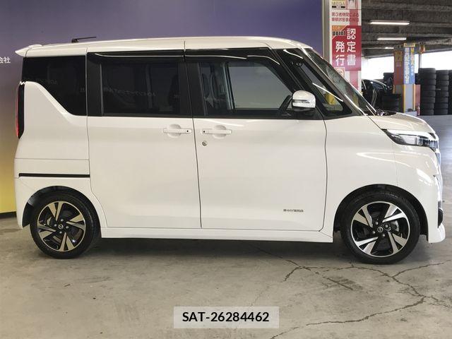 Nissan ROOX 2021-10 6912190-3