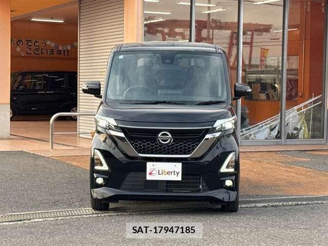 Nissan ROOX 2022-03 6912176-9
