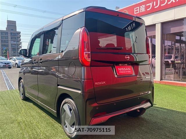 Nissan ROOX 2023-11 6903290-4