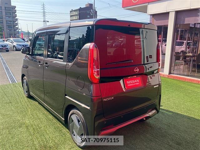 Nissan ROOX 2023-11 6903290-5