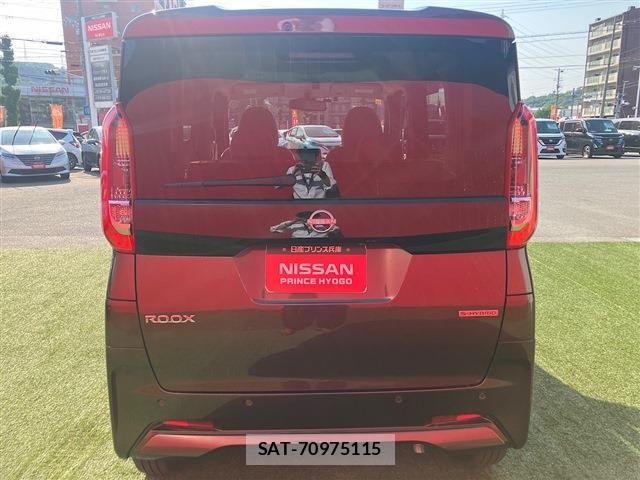 Nissan ROOX 2023-11 6903290-6