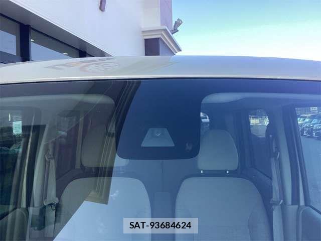 Nissan ROOX 2022-06 6912204-9