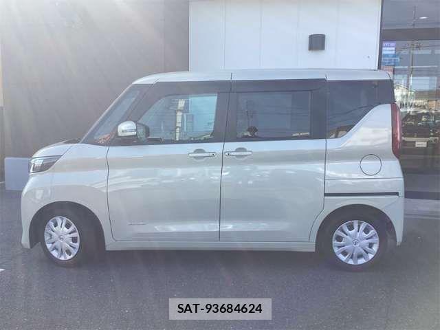 Nissan ROOX 2022-06 6912204-15