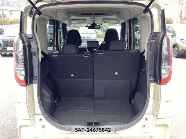 Nissan ROOX 2020-06 6912208-14