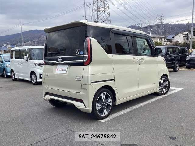 Nissan ROOX 2020-06 6912208-7