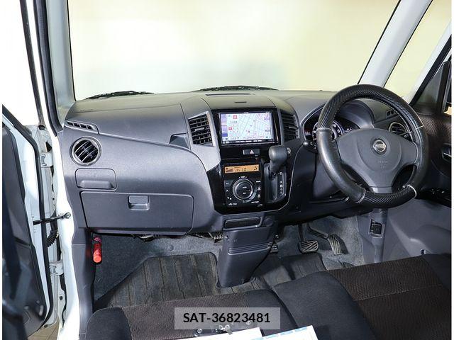 Nissan ROOX 2011-05 6997831-14