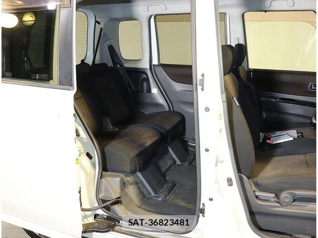 Nissan ROOX 2011-05 6997831-21