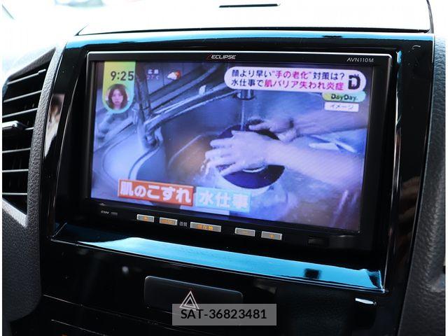 Nissan ROOX 2011-05 6997831-4