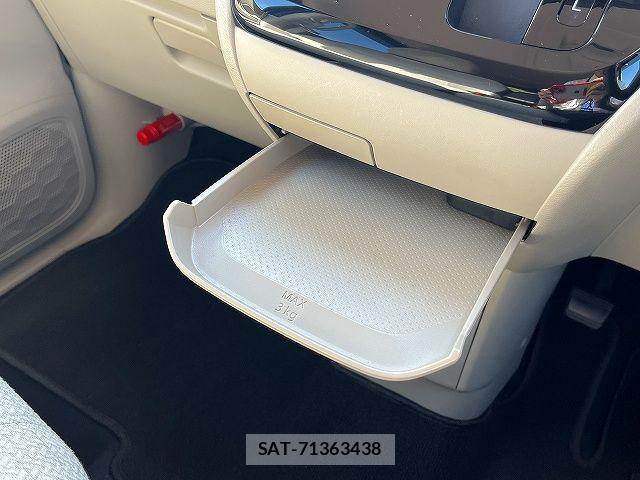 Nissan ROOX 2022-09 6997814-16