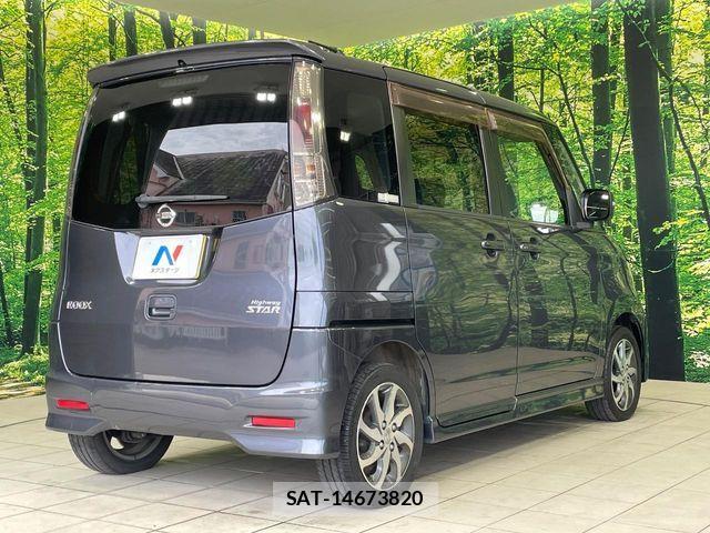 Nissan ROOX 2012-04 7021453-15