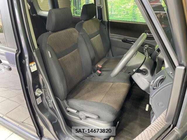 Nissan ROOX 2012-04 7021453-7