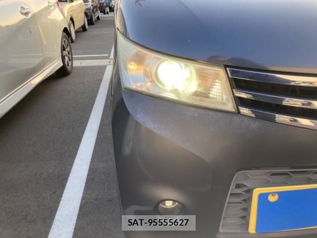Nissan ROOX 2010-01 7021454-4