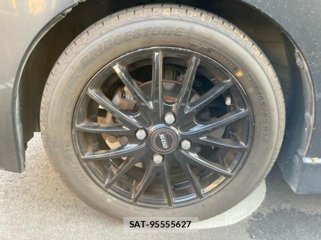 Nissan ROOX 2010-01 7021454-6