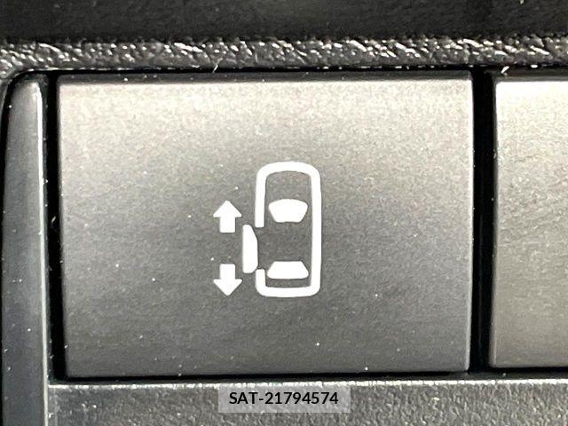 Nissan ROOX 2023-02 7021451-4