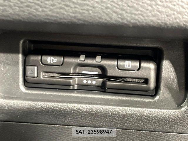 Nissan ROOX 2022-03 7021442-5