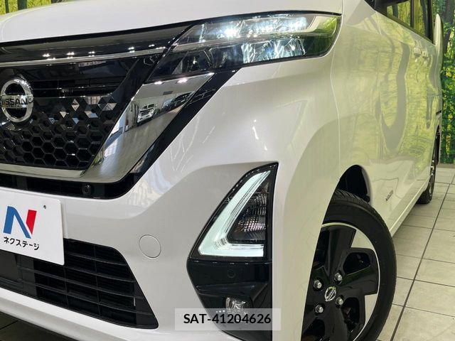 Nissan ROOX 2023-05 7060519-11