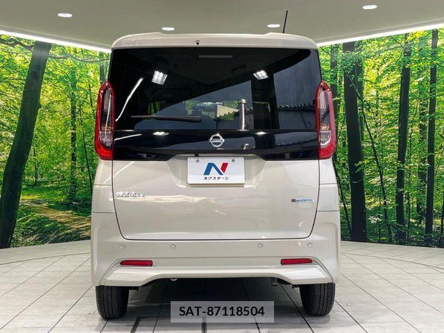 Nissan ROOX 2021-06 7060518-14