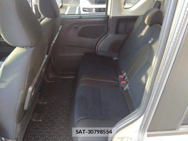 Nissan ROOX 2022-04 7060522-13