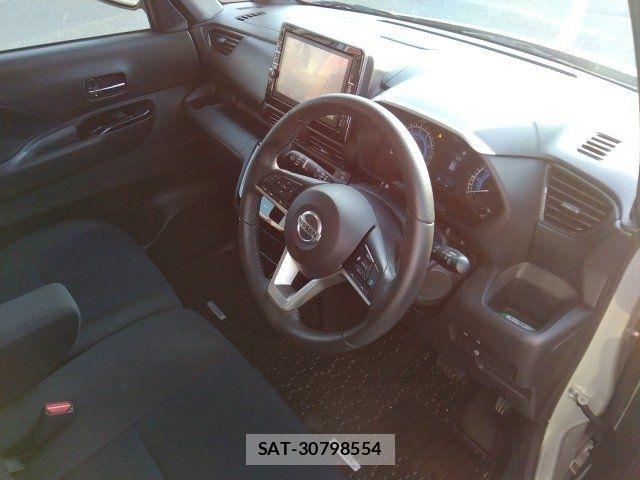Nissan ROOX 2022-04 7060522-1