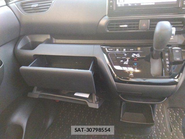 Nissan ROOX 2022-04 7060522-22