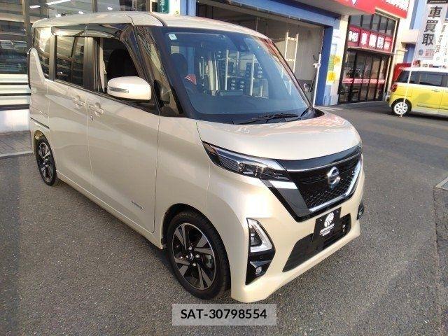 Nissan ROOX 2022-04 7060522-2
