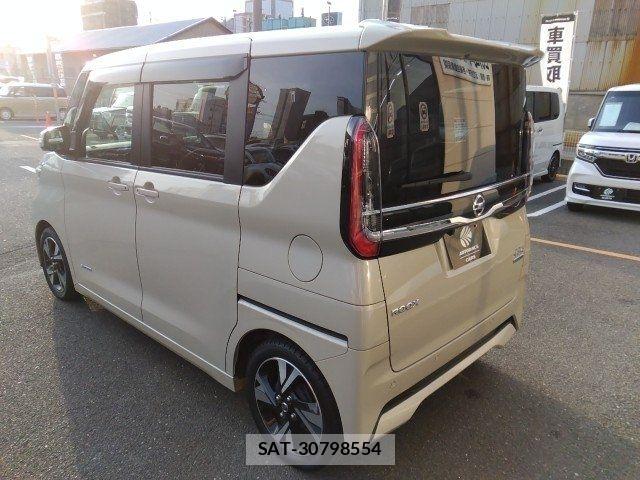 Nissan ROOX 2022-04 7060522-6
