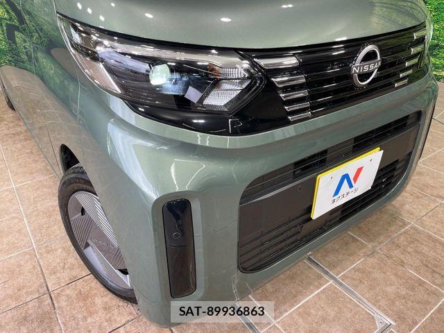 Nissan ROOX 2023-09 7060512-11