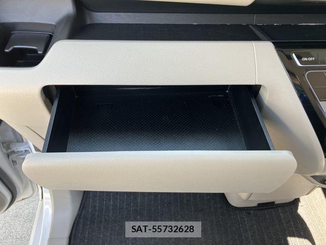 Nissan ROOX 2024-04 7060528-27