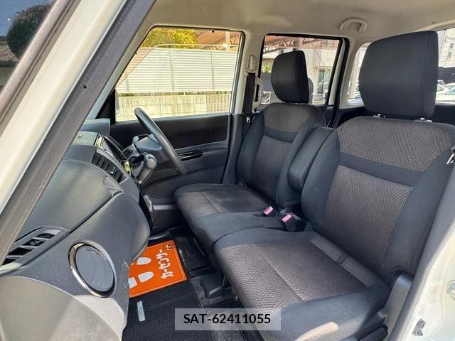 Nissan ROOX 2013-03 7059499-13