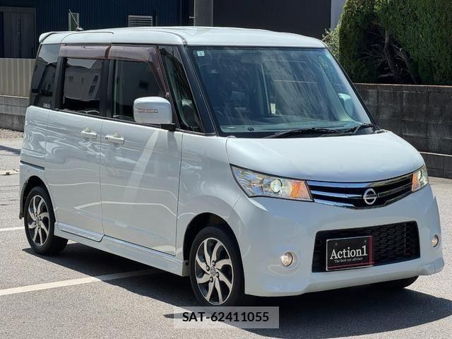 Nissan ROOX 2013-03 7059499-6