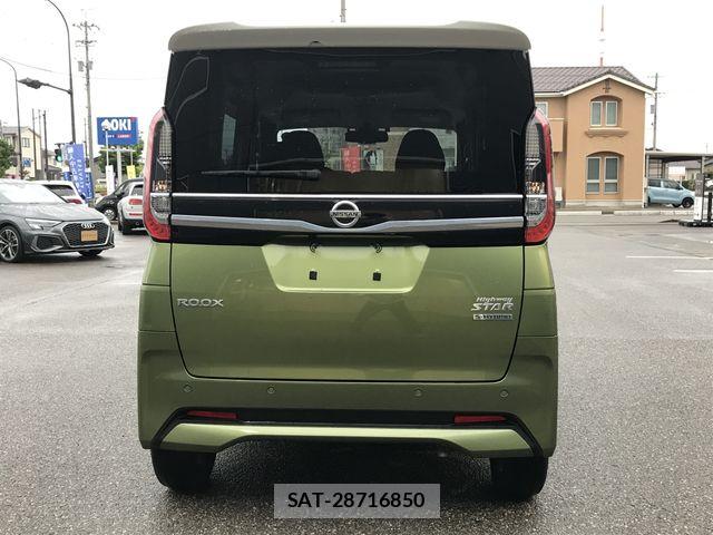 Nissan ROOX 2023-03 7060526-6