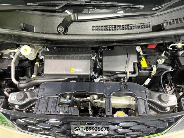 Nissan ROOX 2021-11 7060515-17