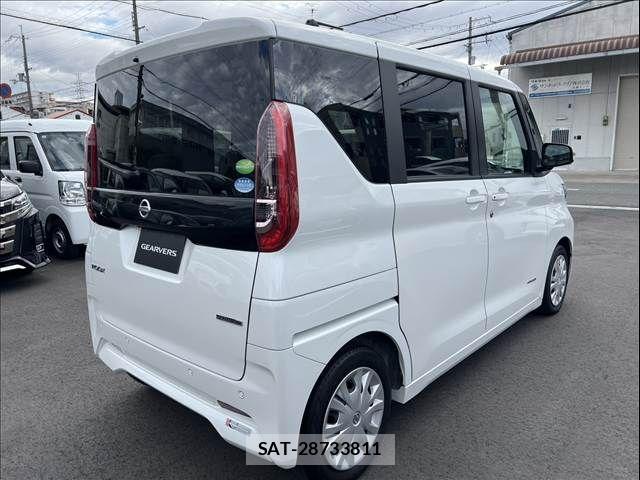 Nissan ROOX 2020-04 7060529-7