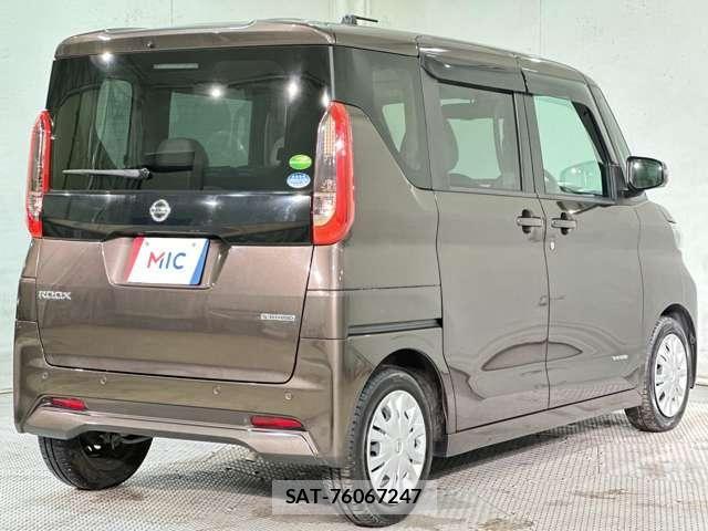 Nissan ROOX 2021-03 7060530-4