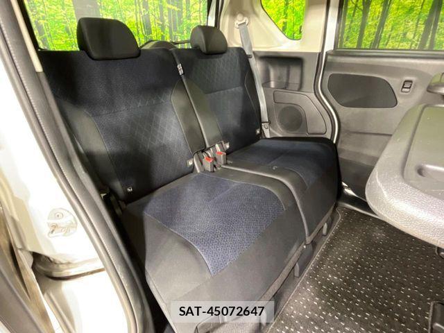 Nissan ROOX 2022-02 7224452-9