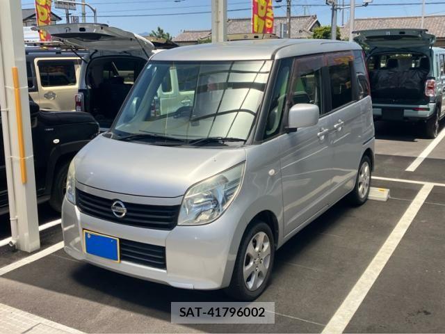 Nissan ROOX 2012-06 7224393-0