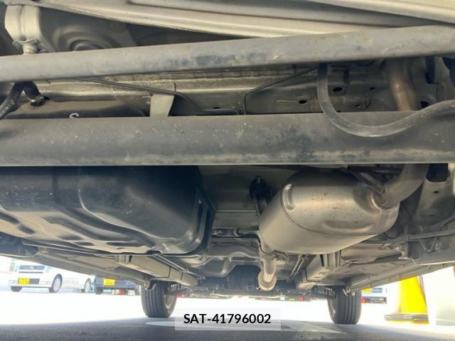 Nissan ROOX 2012-06 7224393-12