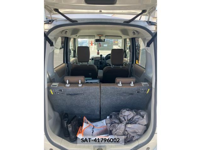 Nissan ROOX 2012-06 7224393-14