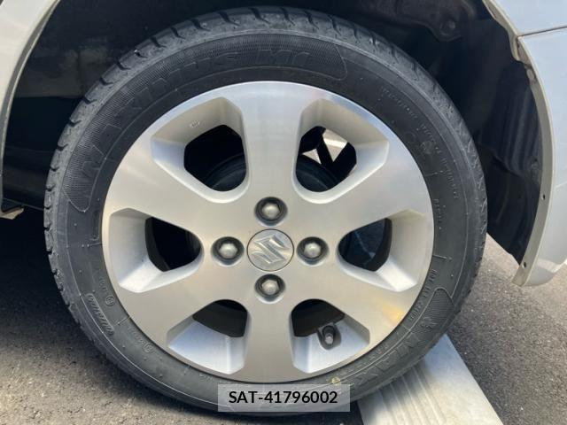 Nissan ROOX 2012-06 7224393-8