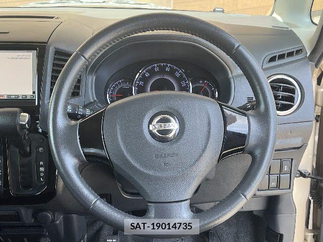 Nissan ROOX 2011-05 7224390-13