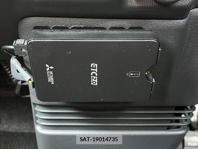 Nissan ROOX 2011-05 7224390-15