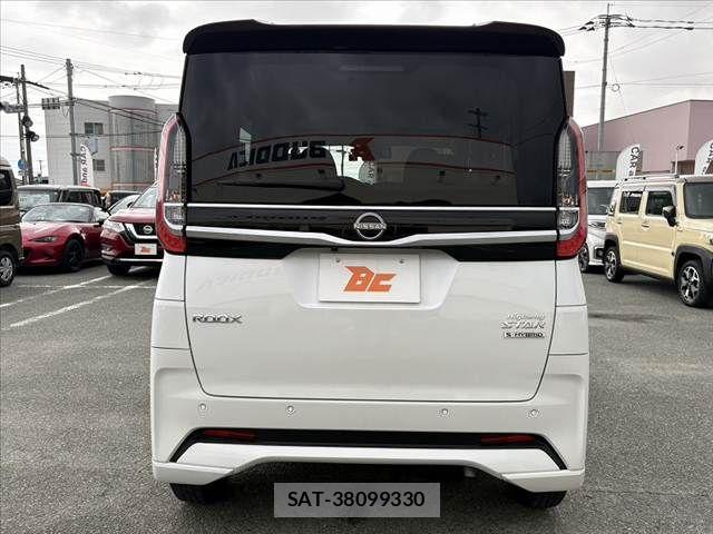 Nissan ROOX 2023-09 7224472-11