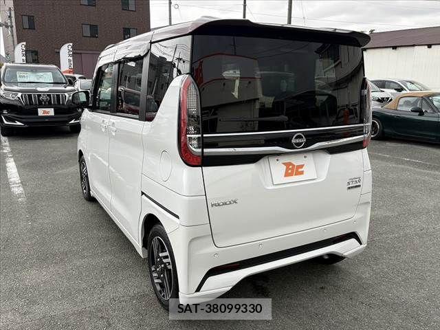 Nissan ROOX 2023-09 7224472-12