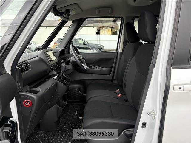 Nissan ROOX 2023-09 7224472-16