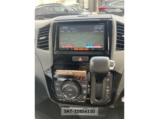 Nissan ROOX 2013-02 7215891-13