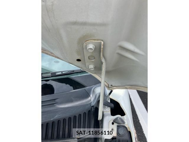 Nissan ROOX 2013-02 7215891-16